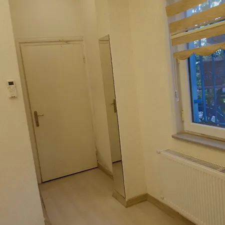 Old Konstantinei Apartment *